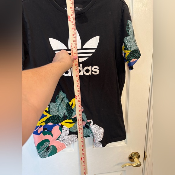 Adidas Her Studio London Black Tee with Colorful Floral Design Women’s Size L - Picture 7 of 8
